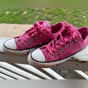 PINK CONVERSE SNEAKERS